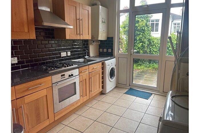 4 Bedroom Terraced House To Rent In Gassiot Road, Tooting, SW17
