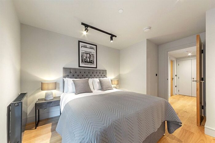 1 Bedroom Flat To Rent In Tower Bridge Road, London, SE1