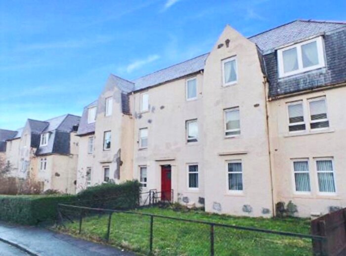 2 Bedroom Flat To Rent In Lemmon Street, Greenock, PA15