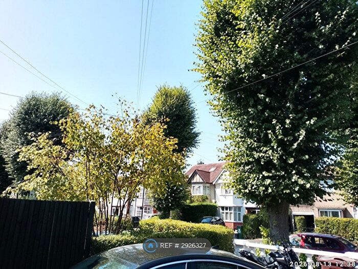Studio To Rent In Headstone Lane, London, HA2