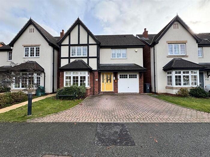 4 Bedroom Detached House For Sale In The Green, Castle Bromwich, Birmingham, B36