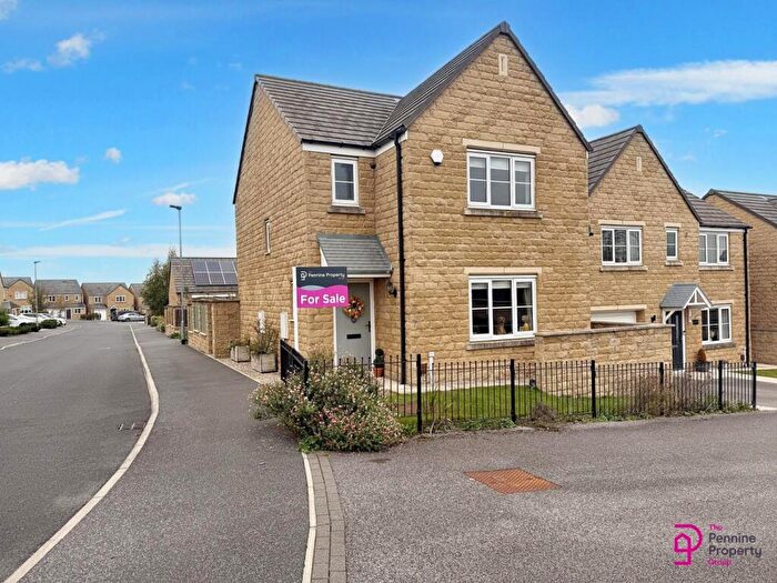3 Bedroom Detached House For Sale In New Chapel Road, Penistone, Sheffield, S36