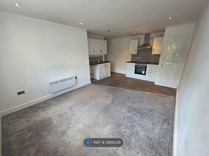 2 Bedroom Flat To Rent In King Edward St, Normanton, WF6