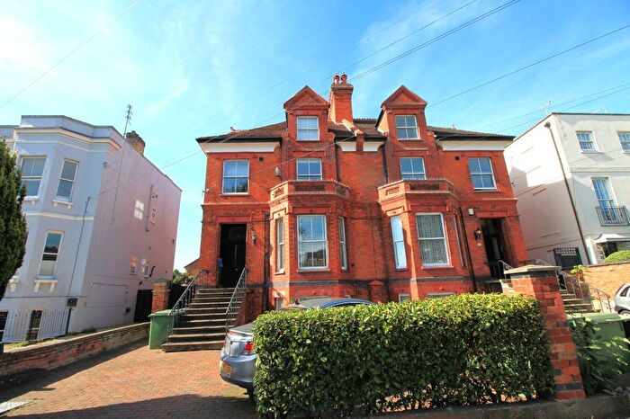 1 Bedroom Studio For Sale In Old Bath Road, Leckhampton, Cheltenham, GL53