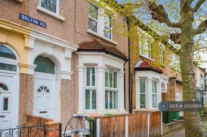 2 Bedroom Flat To Rent In Stratford, London, E15