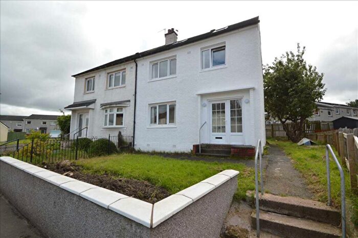 4 Bedroom Semi-Detached House To Rent In Hume Drive, Bothwell, G71