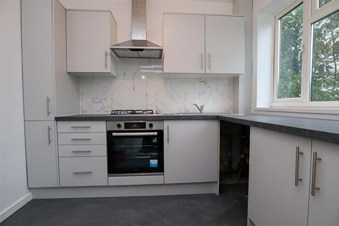 2 Bedroom Flat To Rent In Old London Road, Hastings, TN35