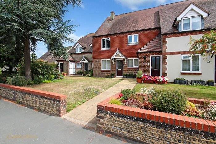 2 Bedroom Flat For Sale In Arundel Road, Angmering, BN16