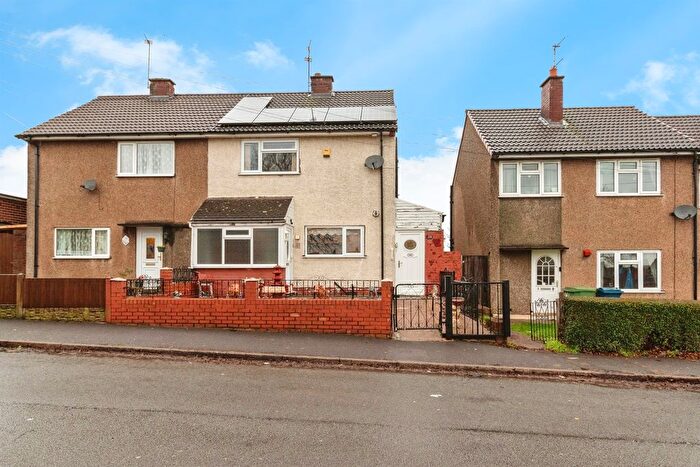 3 Bedroom Semi Detached House For Sale In Milton Grove, Stafford, ST17