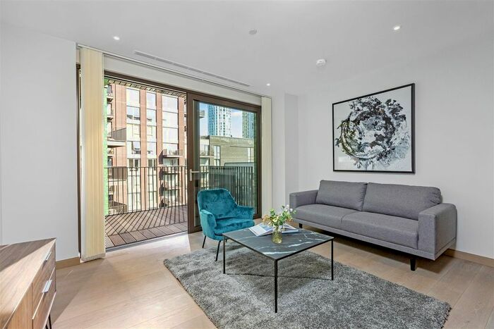 1 Bedroom Flat To Rent In Legacy Building, Embassy Gardens, Viaduct Gardens, Nine Elms, London, SW11
