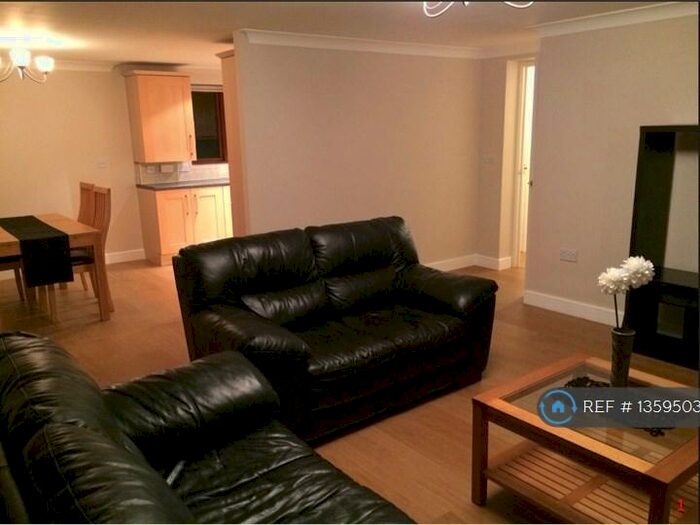 2 Bedroom Flat To Rent In Oakhill, Milton Keynes, MK5