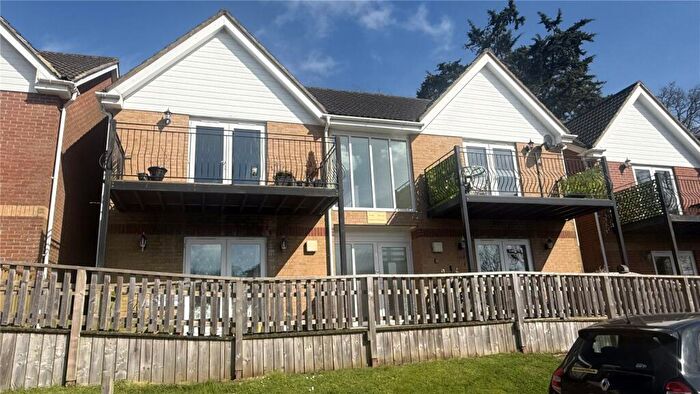 2 Bedroom Apartment For Sale In Creek Gardens, Wootton Bridge, Ryde, PO33