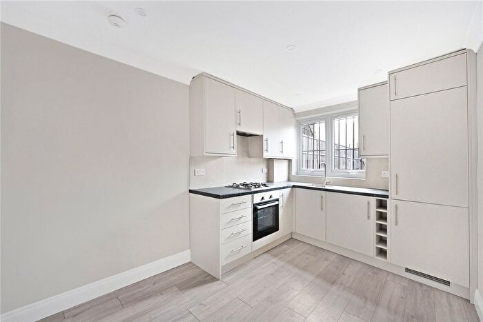 1 Bedroom Flat For Sale In High Road Leytonstone, Leytonstone, London, E11