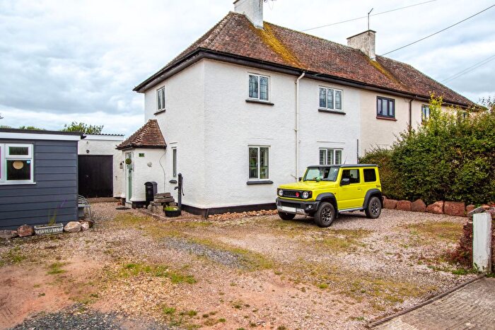 3 Bedroom Semi-Detached House For Sale In Clyst Honiton, Exeter, EX5