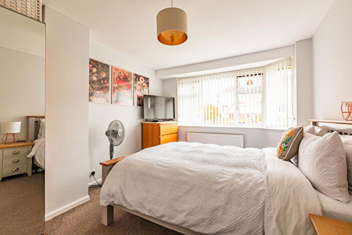 3 Bedroom End Of Terrace House For Sale In Station Road, Kingswood, BS15