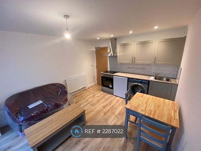 1 Bedroom Flat To Rent In Kemble Street, Prescot, L34