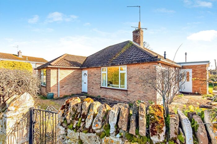 3 Bedroom Detached Bungalow For Sale In Lea View, Ryhall, Stamford, PE9