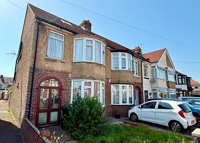 4 Bedroom End Terrace House For Sale In Brighton Avenue, Elson, Gosport, PO12