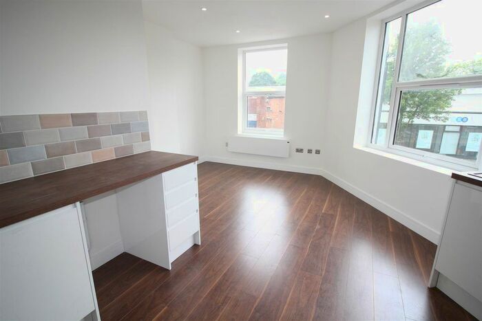 2 Bedroom Flat To Rent In Old Bank Apartments, Victoria Road, Netherfield, Nottingham, NG4