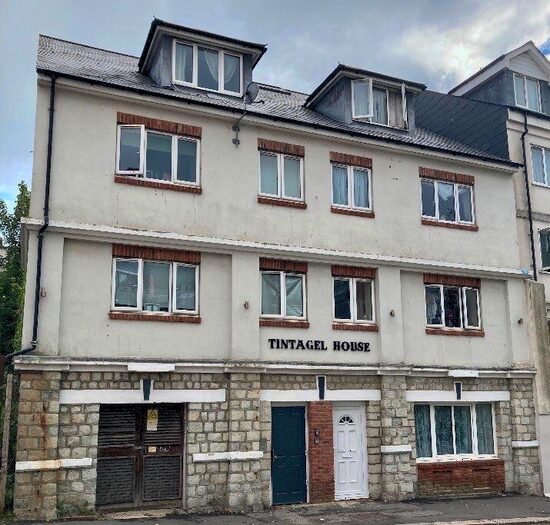 1 Bedroom Flat For Sale In Tontine Street, Folkestone, CT20