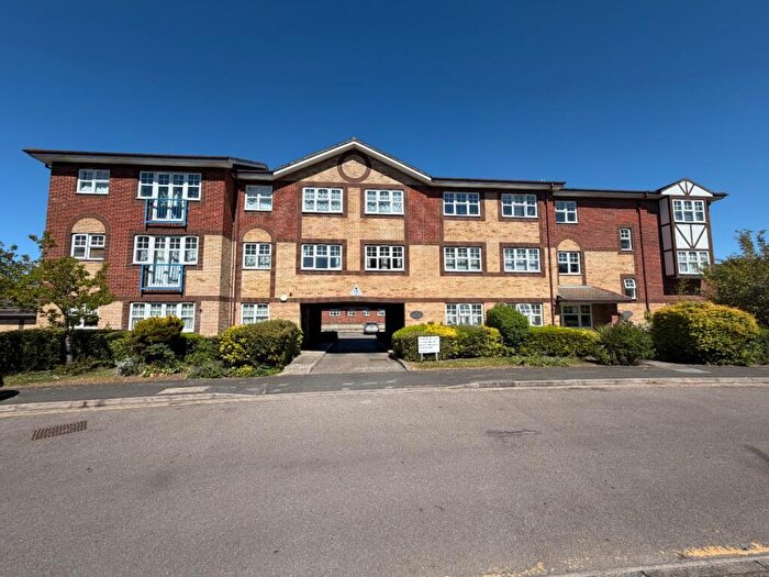 2 Bedroom Apartment For Sale In Marquis Court, Earls Meade, LU2