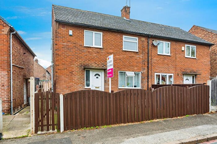 3 Bedroom Semi Detached House For Sale In George Street, Worsbrough Dale, Barnsley, S70