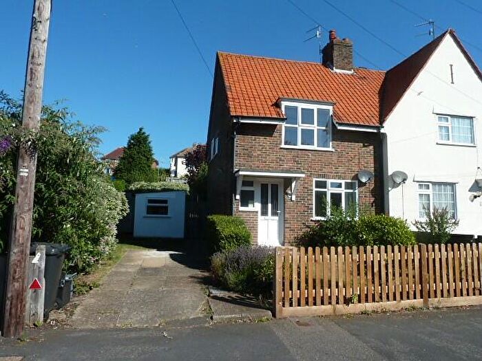 3 Bedroom House To Rent In Vale Road, Seaford, BN25