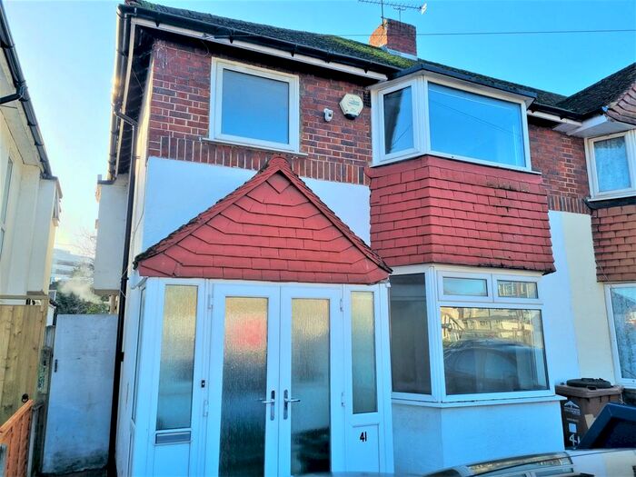 4 Bedroom Semi-Detached House To Rent In Heathcroft Avenue, Sunbury-On-Thames TW16