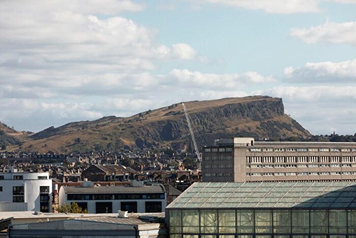 1 Bedroom Apartment To Rent In Dockside, Edinburgh, EH6