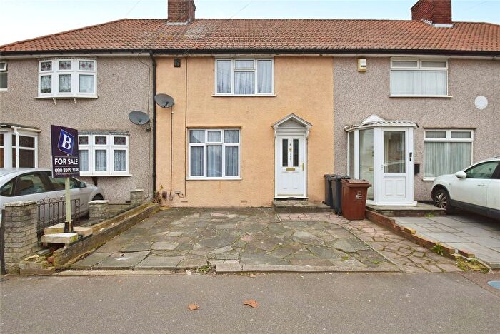 3 Bedroom Terraced House For Sale In Oxlow Lane, Dagenham, RM10