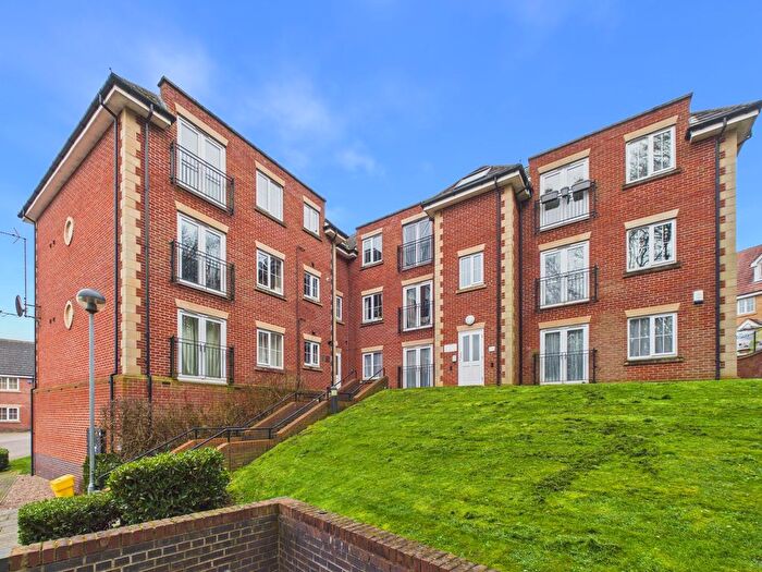 2 Bedroom Flat For Sale In Clementine Drive, Mapperley, Nottingham, NG3