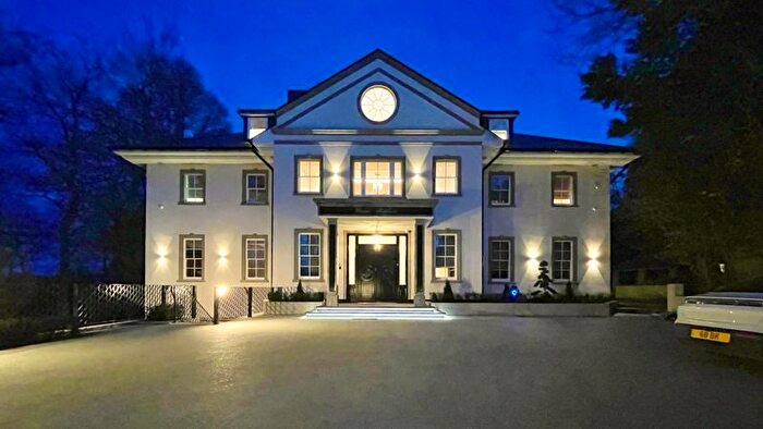 9 Bedroom Detached House For Sale In Rasehill Close, Rickmansworth, WD3