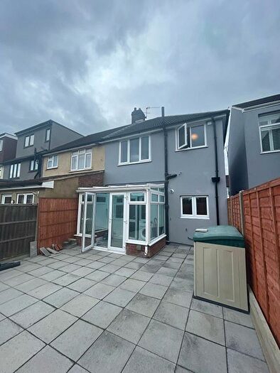 3 Bedroom Terraced House To Rent In Sheringham Avenue, Romford, London, United Kingdom, RM7