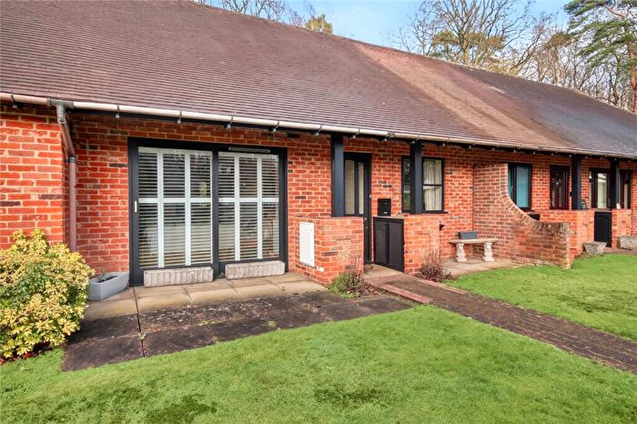 2 Bedroom Bungalow For Sale In Bagshot Road, Sunninghill, Ascot, Berkshire, SL5