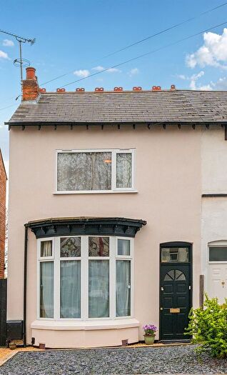 3 Bedroom Semi Detached House For Sale In Oval Road, Birmingham, B24