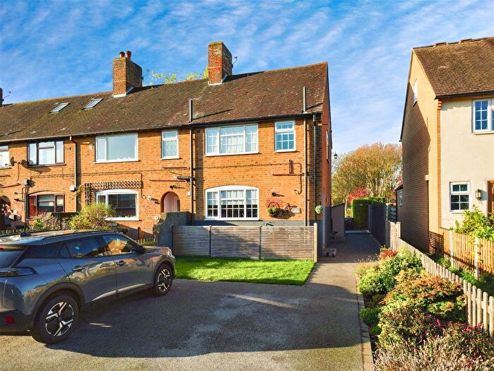 2 Bedroom End Terrace House For Sale In Half Moon Street, Linton On Ouse, York, YO30