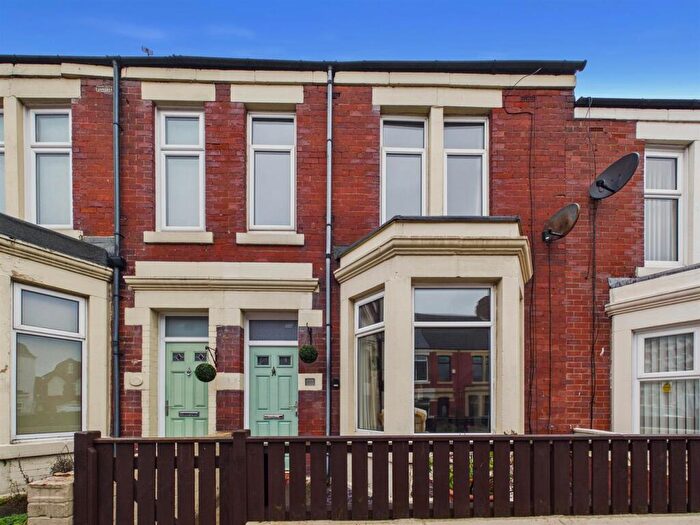 3 Bedroom Terraced House For Sale In Oxford Street, Whitley Bay, NE26