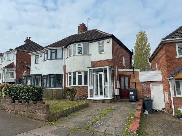3 Bedroom Property To Rent In Marsham Road, Kings Heath, Birmingham, B14