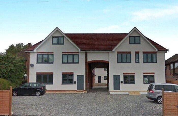 1 Bedroom Maisonette To Rent In Weyhill Road, Andover, Hampshire, SP10