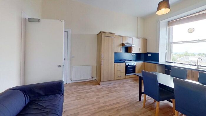 4 Bedroom Flat To Rent In Morningside Road, Edinburgh, EH10