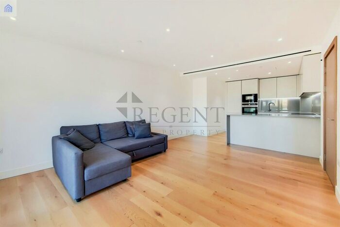 2 Bedroom Apartment To Rent In Admiralty House, Vaughan Way, E1W