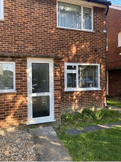 2 Bedroom Flat To Rent In Howard Road, Cambridge, Cambridgeshire, CB5