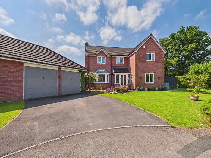 4 Bedroom Detached House For Sale In The Shires, Gilwern, NP7