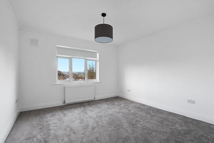 2 Bedroom Flat To Rent In Haslam Court, (), New Southgate, N11