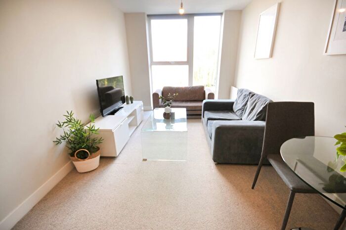 1 Bedroom Flat For Sale In Bedroom Apartment – Bridgewater Gate, Salford, M5