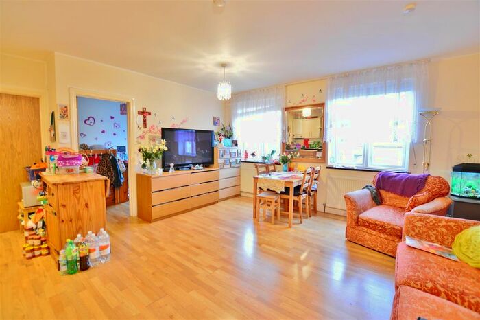 1 Bedroom Flat To Rent In Ambassador House, Slough, Berkshire, SL1