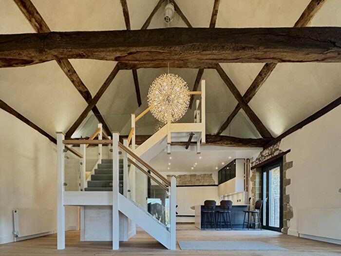 1 Bedroom Flat To Rent In The Hayloft, Shroton, DT11