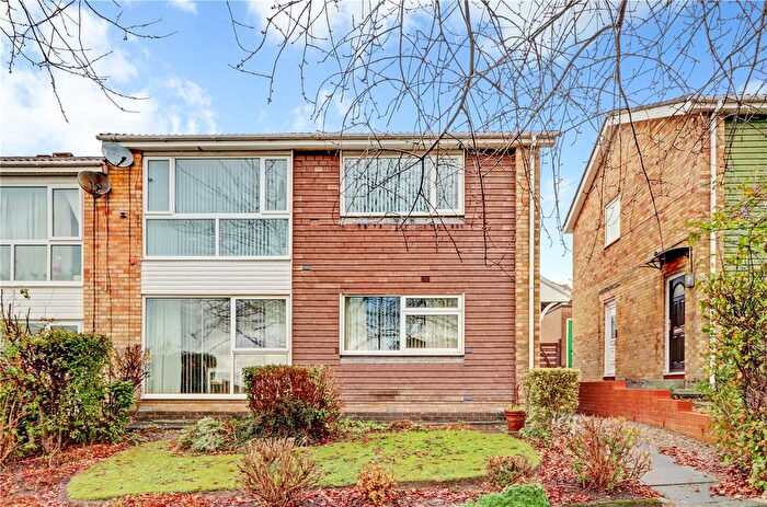 2 Bedroom Flat For Sale In Hillhead Parkway, Newcastle Upon Tyne, Tyne And Wear, NE5