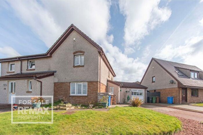 3 Bedroom Semi-Detached House For Sale In Redcraig Road, East Calder, EH53