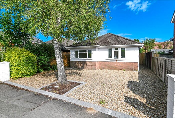4 Bedroom Bungalow For Sale In Compton Road, New Milton, Hampshire, BH25